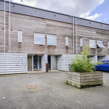 Coventry Large 4-Bed Townhouse By Empower Homes Exterior photo